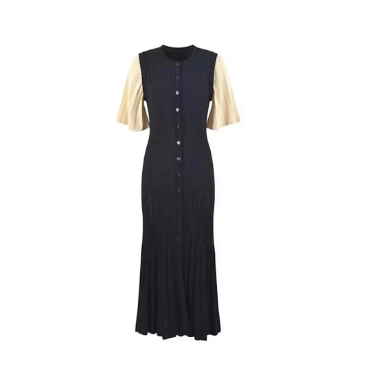 Sommermodisches kurzärmliges Strickkleid mit schulterfreier Silhouette für Damen