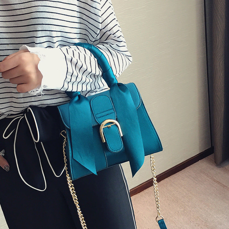 Fashion bow velvet handbag